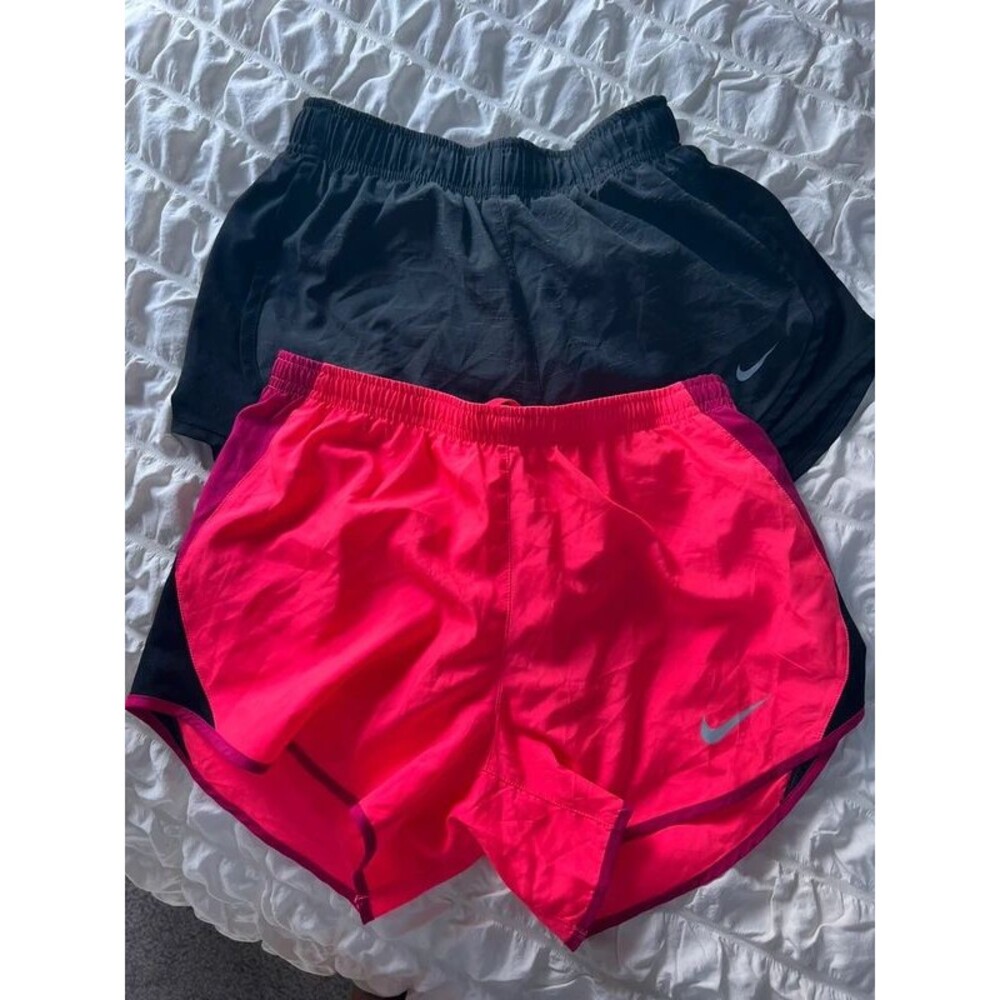 Nike active running shorts Xs set of 2